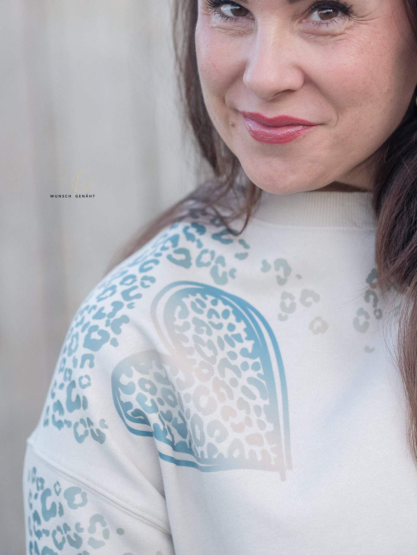 LEO Herz| Herz Outline – Farbverlauf