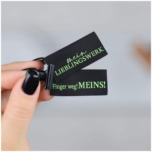 Entdecke unsere auffälligen Statement Weblabels! Perfekt für individuelle DIY-Projekte und einzigartige Modekreationen. Hochwertig, langlebig und einfach anzubringen. Verleihe Deinen Designs eine besondere Note mit unseren trendigen Labels. Jetzt online b