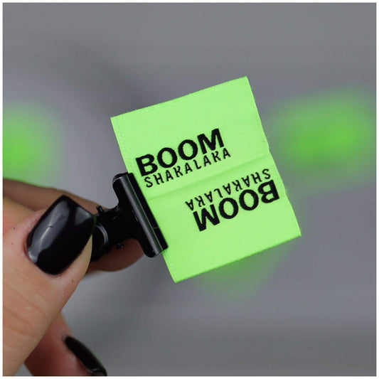 Entdecke unsere auffälligen Statement Weblabels! Perfekt für individuelle DIY-Projekte und einzigartige Modekreationen. Hochwertig, langlebig und einfach anzubringen. Verleihe Deinen Designs eine besondere Note mit unseren trendigen Labels. Jetzt online b