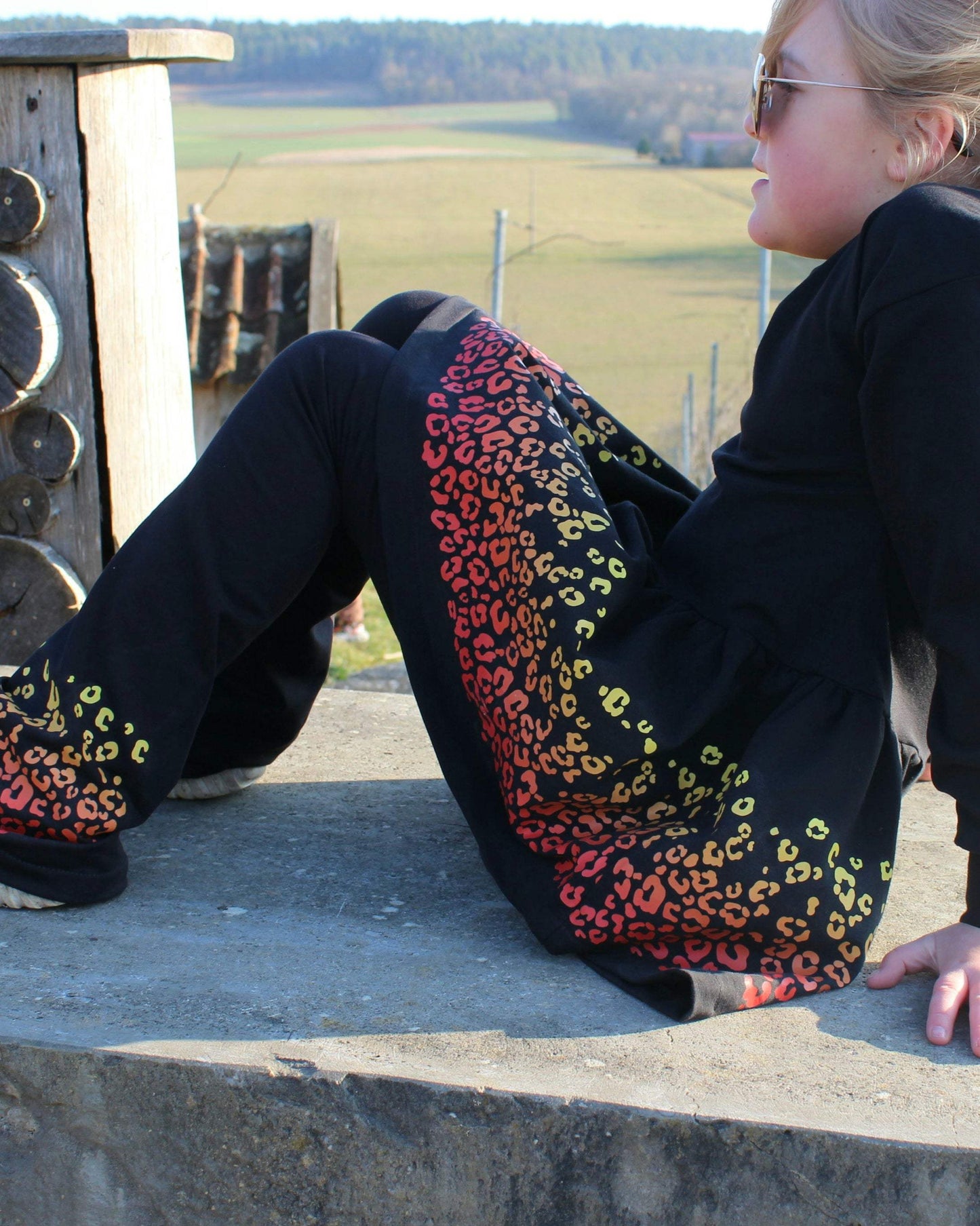 #5 Sunset Glow | Gelb – Rot | LEO Classic Outline – Farbverlauf VTB