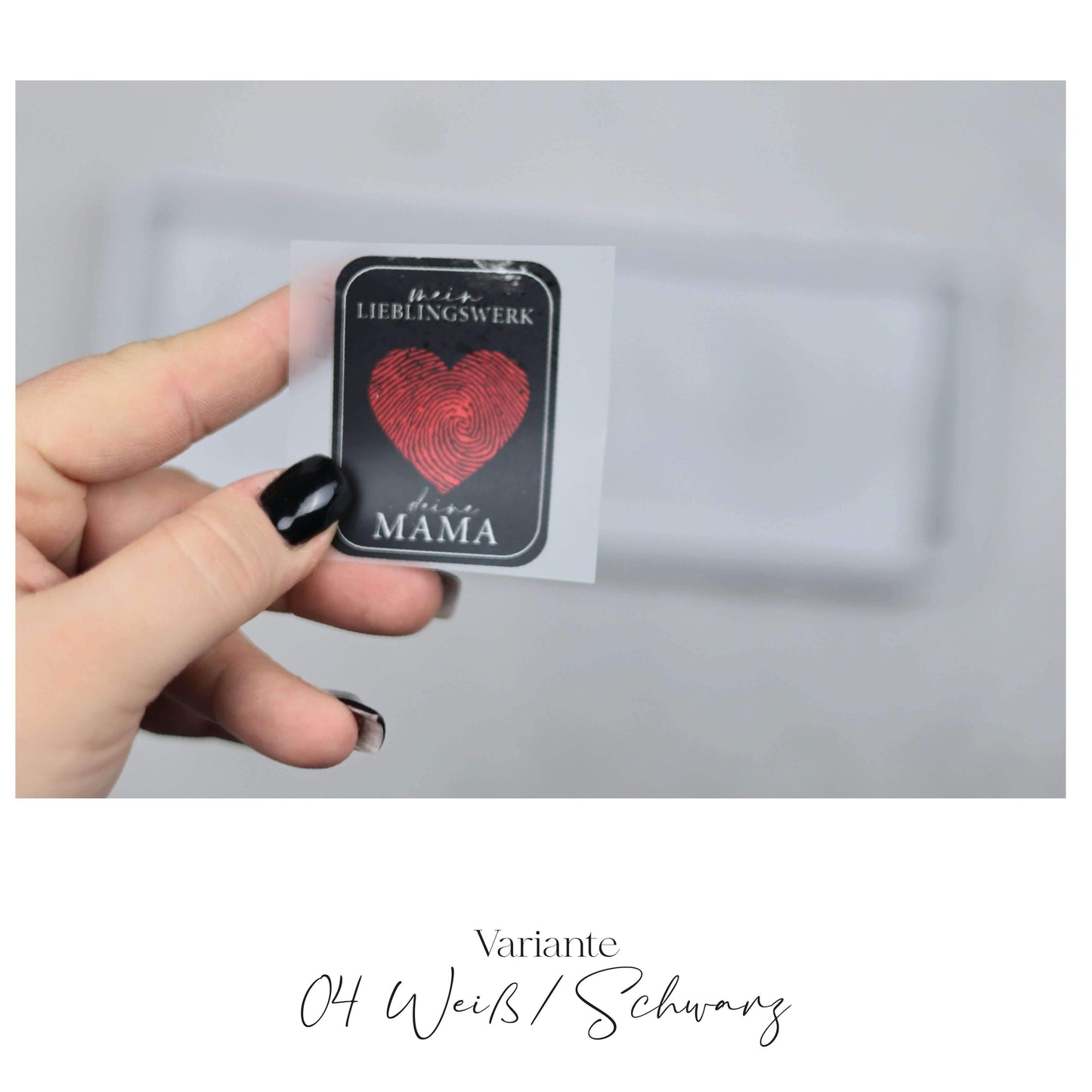 Entdecke unsere stylischen Größenlabels als Bügelbilder für Statement-Jacken! Einfach aufzubügeln, langlebig und perfekt für individuelle DIY-Projekte. Verleihe Deinen Jacken eine persönliche Note und sorge für klare Größenangaben. Jetzt online kaufen!