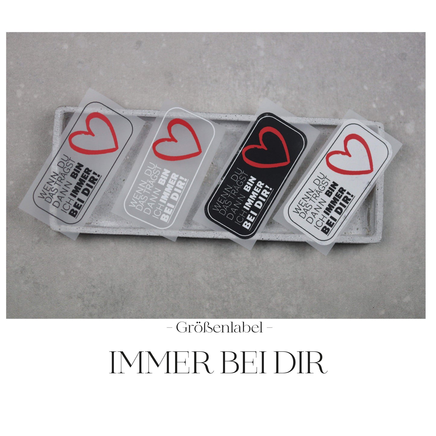 Entdecke unsere stylischen Größenlabels als Bügelbilder für Statement-Jacken! Einfach aufzubügeln, langlebig und perfekt für individuelle DIY-Projekte. Verleihe Deinen Jacken eine persönliche Note und sorge für klare Größenangaben. Jetzt online kaufen!