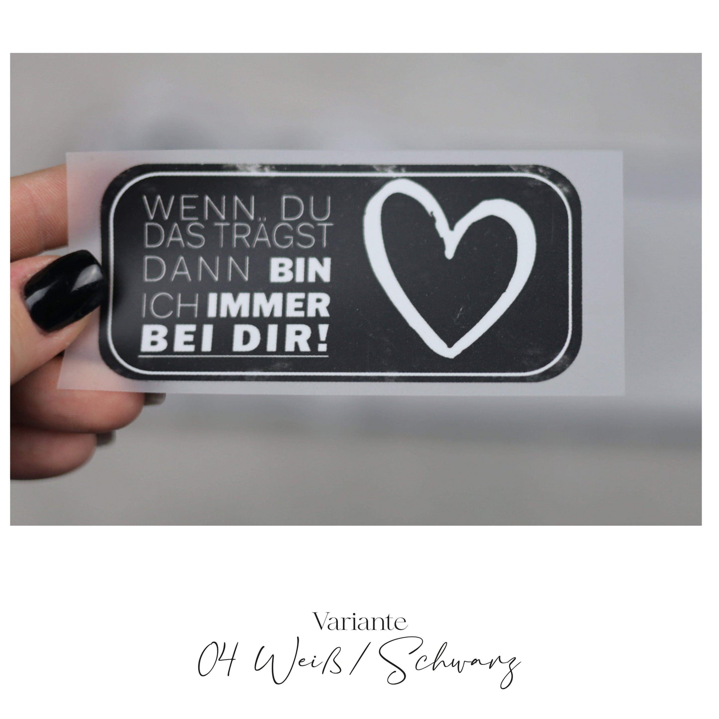 Entdecke unsere stylischen Größenlabels als Bügelbilder für Statement-Jacken! Einfach aufzubügeln, langlebig und perfekt für individuelle DIY-Projekte. Verleihe Deinen Jacken eine persönliche Note und sorge für klare Größenangaben. Jetzt online kaufen!