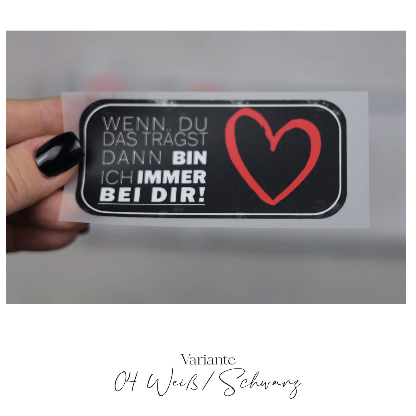 Entdecke unsere stylischen Größenlabels als Bügelbilder für Statement-Jacken! Einfach aufzubügeln, langlebig und perfekt für individuelle DIY-Projekte. Verleihe Deinen Jacken eine persönliche Note und sorge für klare Größenangaben. Jetzt online kaufen!