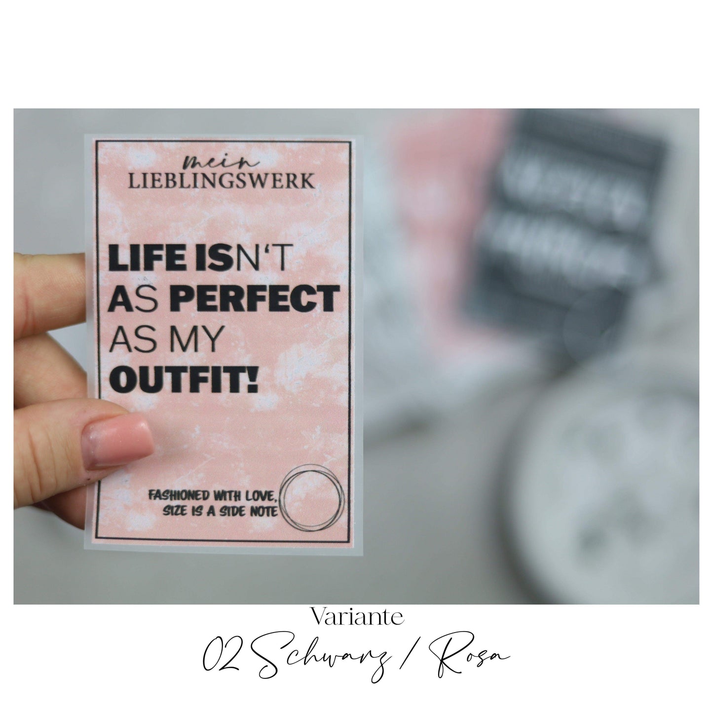 Entdecke unsere stylischen Größenlabels als Bügelbilder für Statement-Jacken! Einfach aufzubügeln, langlebig und perfekt für individuelle DIY-Projekte. Verleihe Deinen Jacken eine persönliche Note und sorge für klare Größenangaben. Jetzt online kaufen!