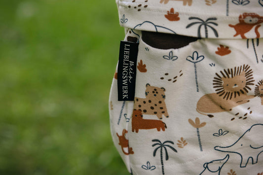 Entdecke unsere auffälligen Statement Weblabels! Perfekt für individuelle DIY-Projekte und einzigartige Modekreationen. Hochwertig, langlebig und einfach anzubringen. Verleihe Deinen Designs eine besondere Note mit unseren trendigen Labels. Jetzt online b