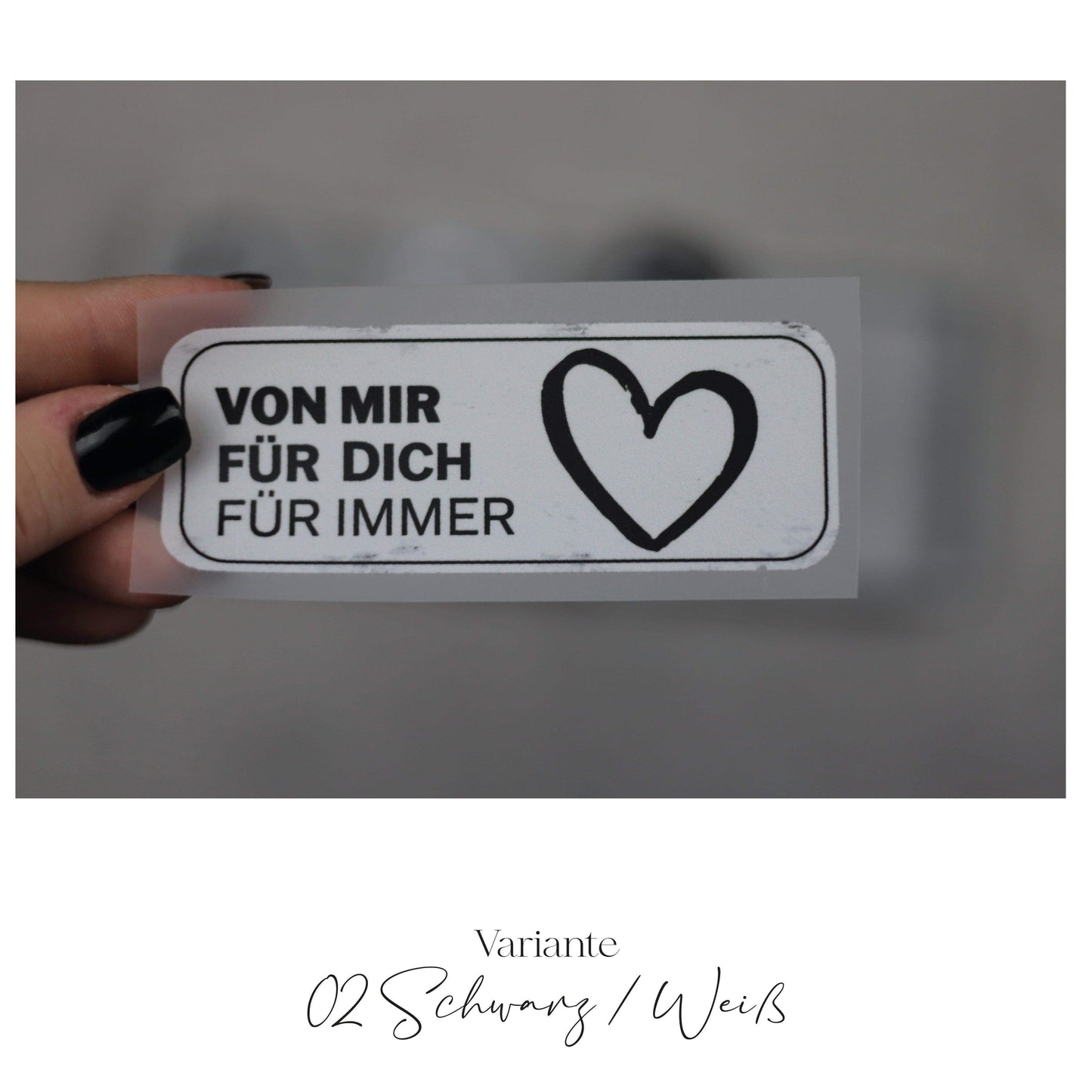 Entdecke unsere stylischen Größenlabels als Bügelbilder für Statement-Jacken! Einfach aufzubügeln, langlebig und perfekt für individuelle DIY-Projekte. Verleihe Deinen Jacken eine persönliche Note und sorge für klare Größenangaben. Jetzt online kaufen!