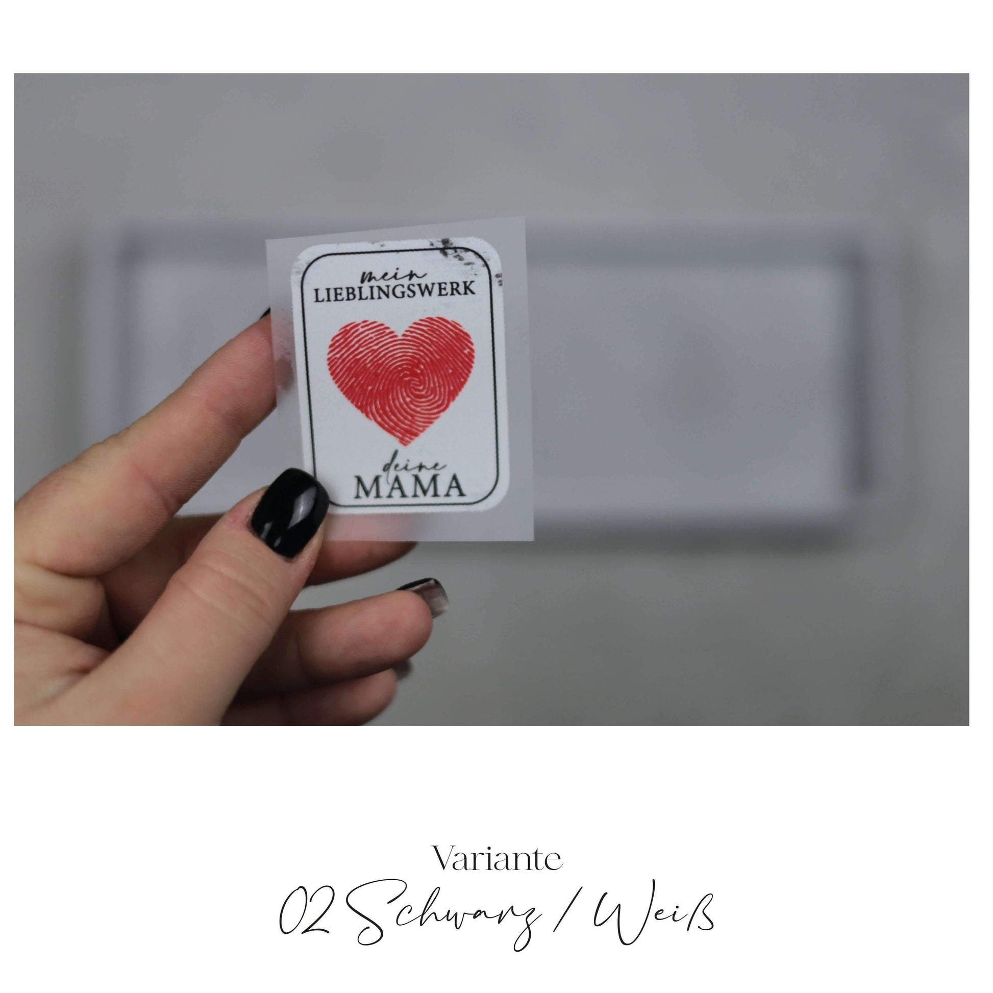 Entdecke unsere stylischen Größenlabels als Bügelbilder für Statement-Jacken! Einfach aufzubügeln, langlebig und perfekt für individuelle DIY-Projekte. Verleihe Deinen Jacken eine persönliche Note und sorge für klare Größenangaben. Jetzt online kaufen!