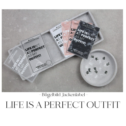 Entdecke unsere stylischen Größenlabels als Bügelbilder für Statement-Jacken! Einfach aufzubügeln, langlebig und perfekt für individuelle DIY-Projekte. Verleihe Deinen Jacken eine persönliche Note und sorge für klare Größenangaben. Jetzt online kaufen!